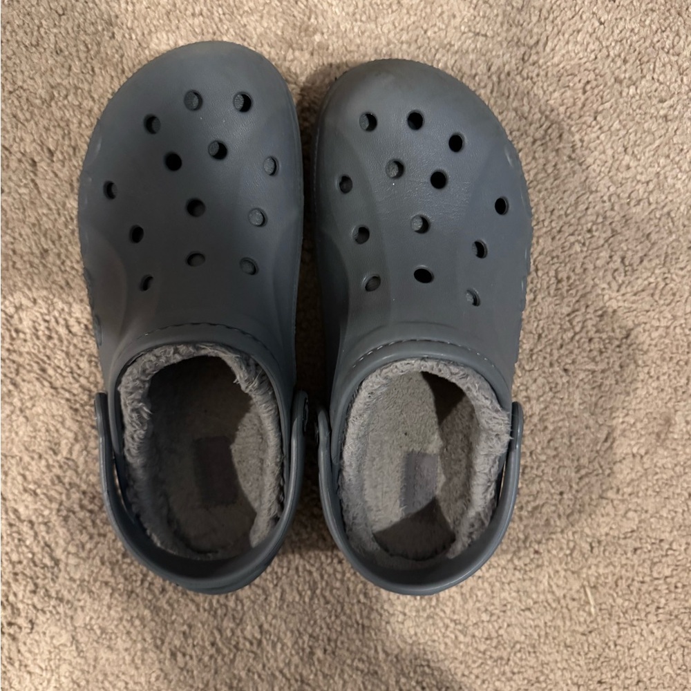 Kids Gray fleece lined crocs
